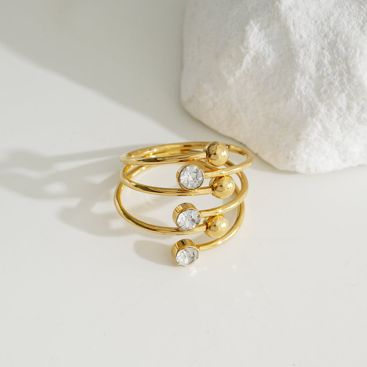 Bague Dorée Multi Lignes Pointes En Boules Et Strass Girl's Dream