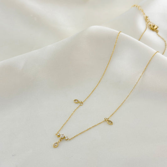 Collier Doré Multi Breloques Incrustées de Strass Girl's Dream