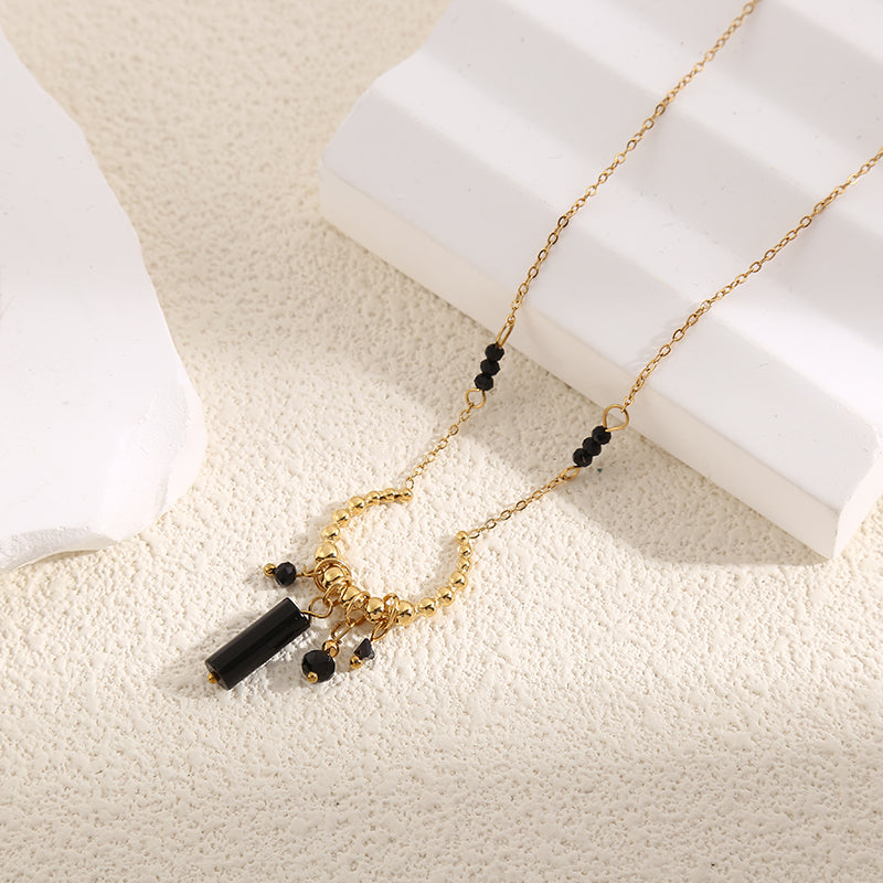 Collier Doré Anneau Doré Ouvert Avec Pendentifs Pierres Noires Girl's Dream