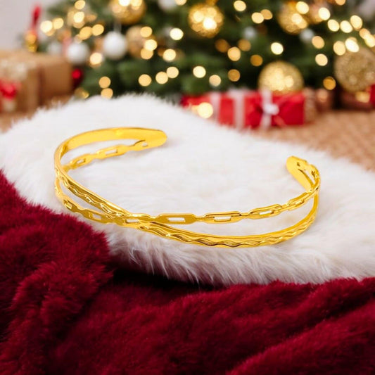 Bracelet Doré Ligne Croisée Ouverture