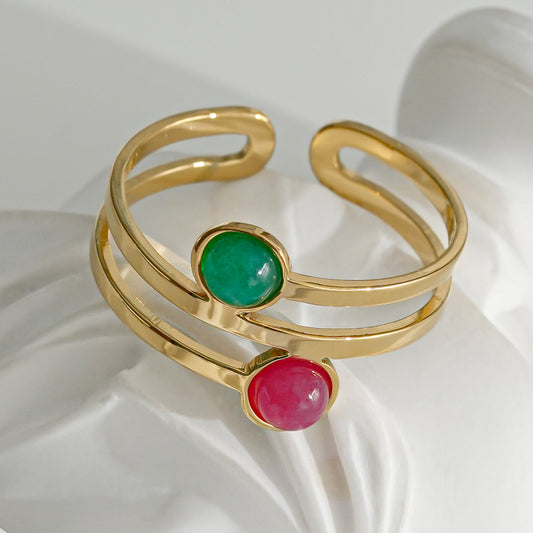 Bague dorée tournée avec pierre rouge et verte Girl's Dream